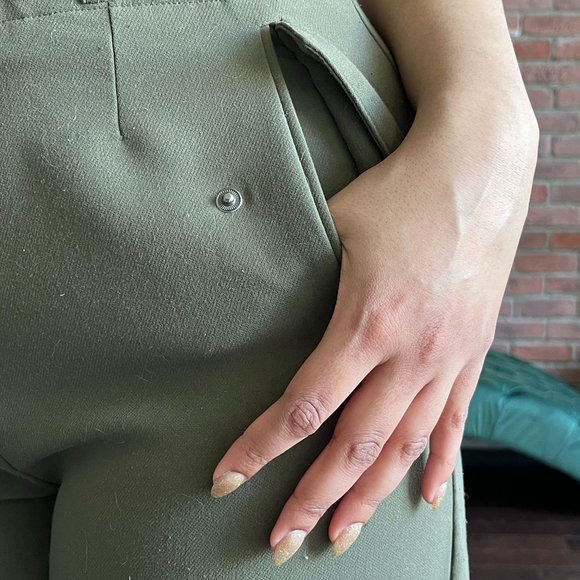 Dynamite Anja Belted Barrel Leg Pant - Picture 5 of 5